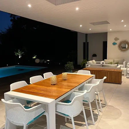 5 Etoiles Avec Piscine Chauffée Proche Plages Et Pays Basque Oeyreluy