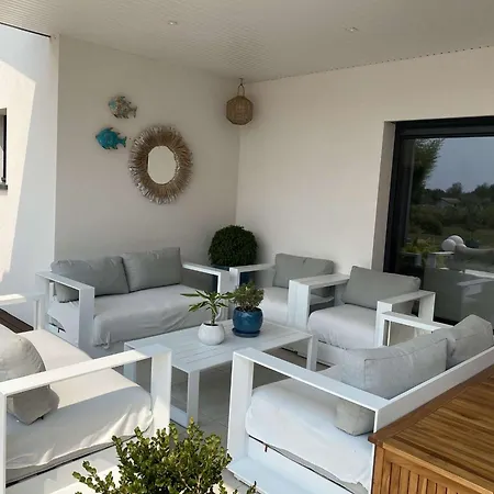 5 Etoiles Avec Piscine Chauffee Proche Plages Et Pays Basque Oeyreluy
